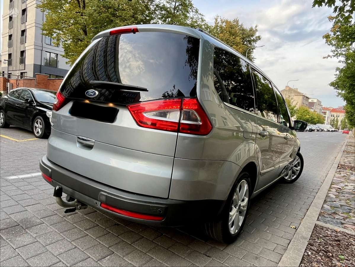 Ford Galaxy 2014 — фото 5