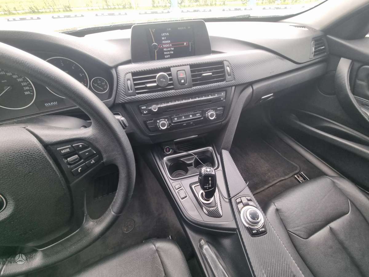 BMW 316 2013 — photo 9