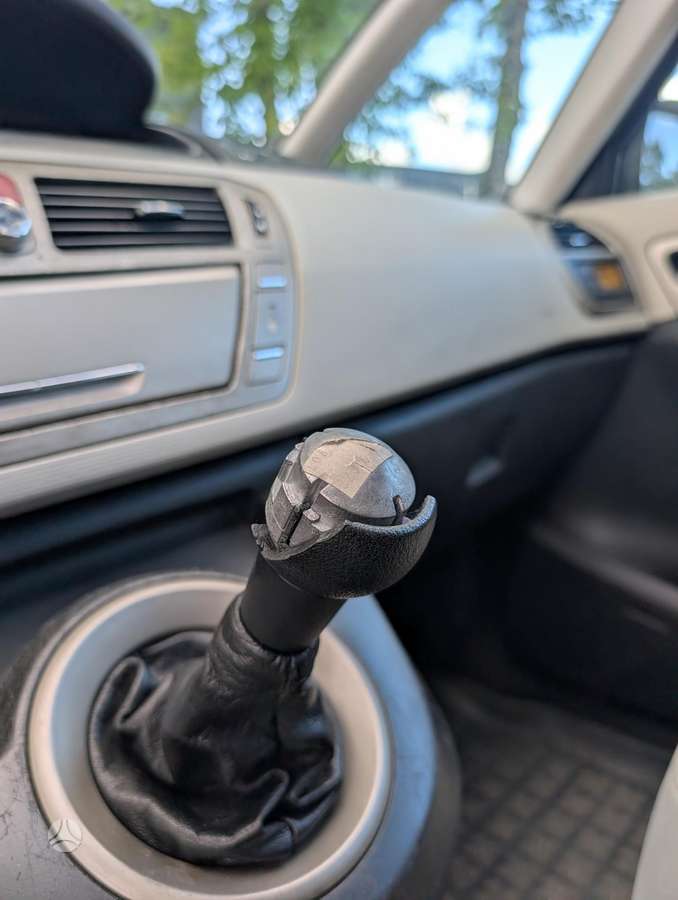Citroen C4 2008 — photo 18