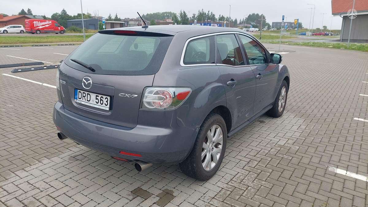 Mazda CX-7 2008 — interior