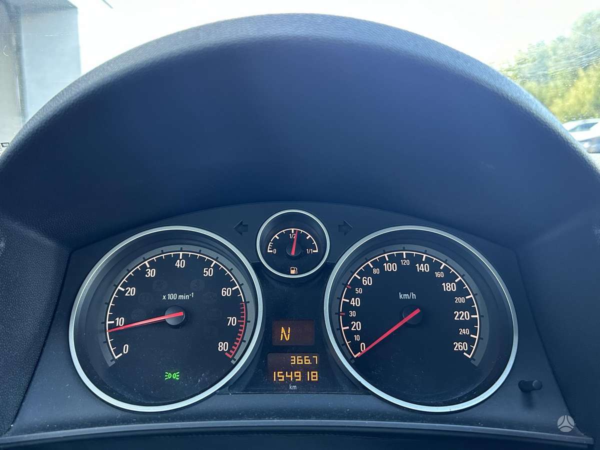 Opel Astra 2006 — photo 11