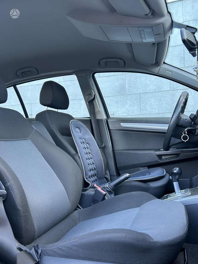 Opel Astra 2006 — photo 8