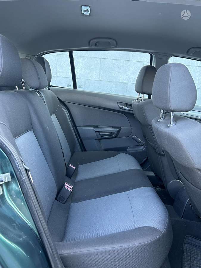 Opel Astra 2006 — photo 9