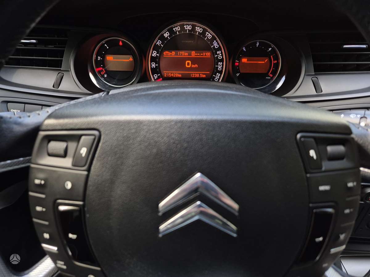 Citroen C5 2010 — photo 12