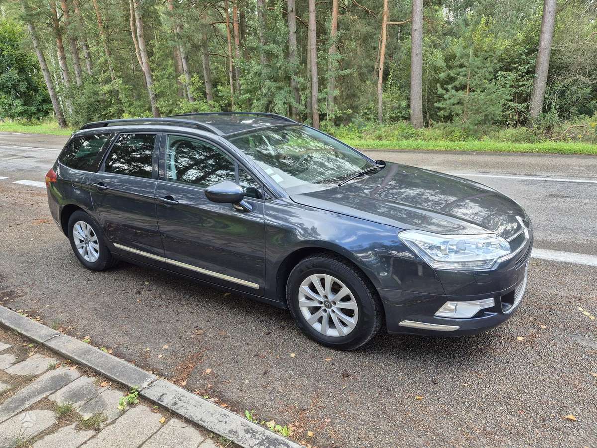Citroen C5 2010 — engine 1997 cm³, 140 HP (103kW)