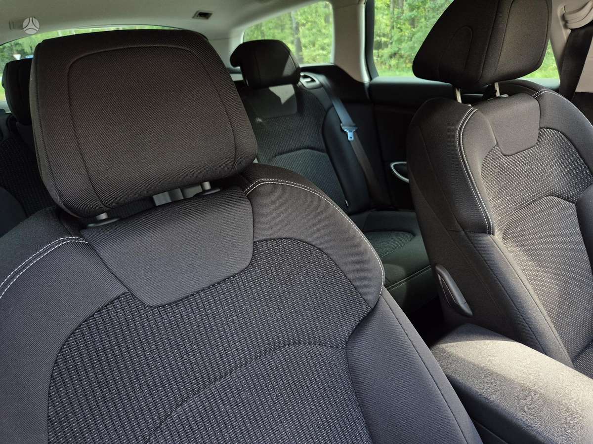 Citroen C5 2010 — photo 8