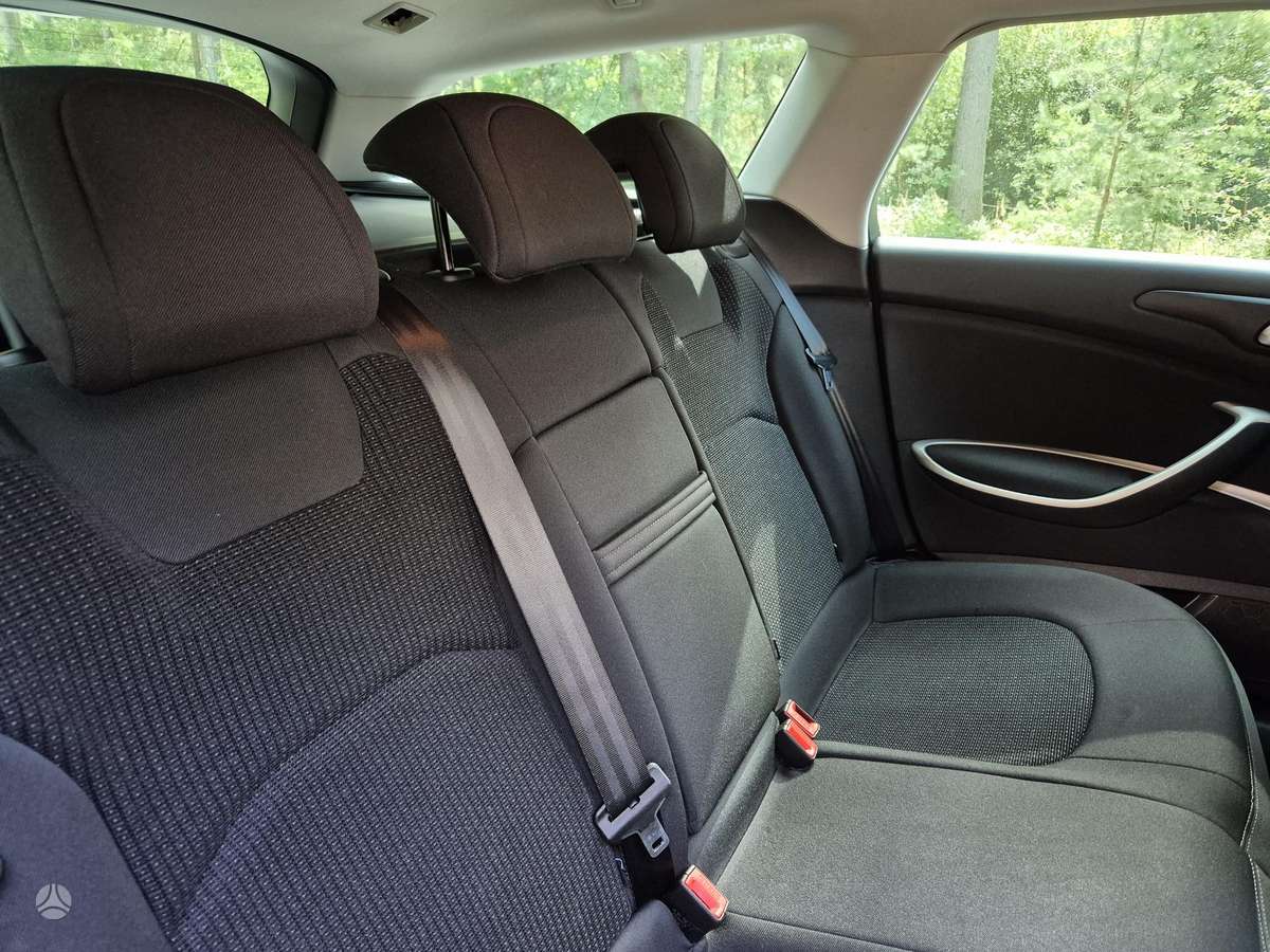 Citroen C5 2010 — photo 9