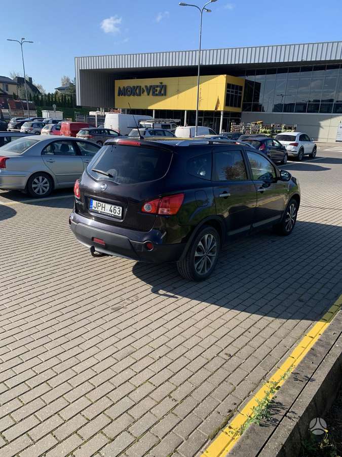 Nissan Qashqai+2 2009 — салон