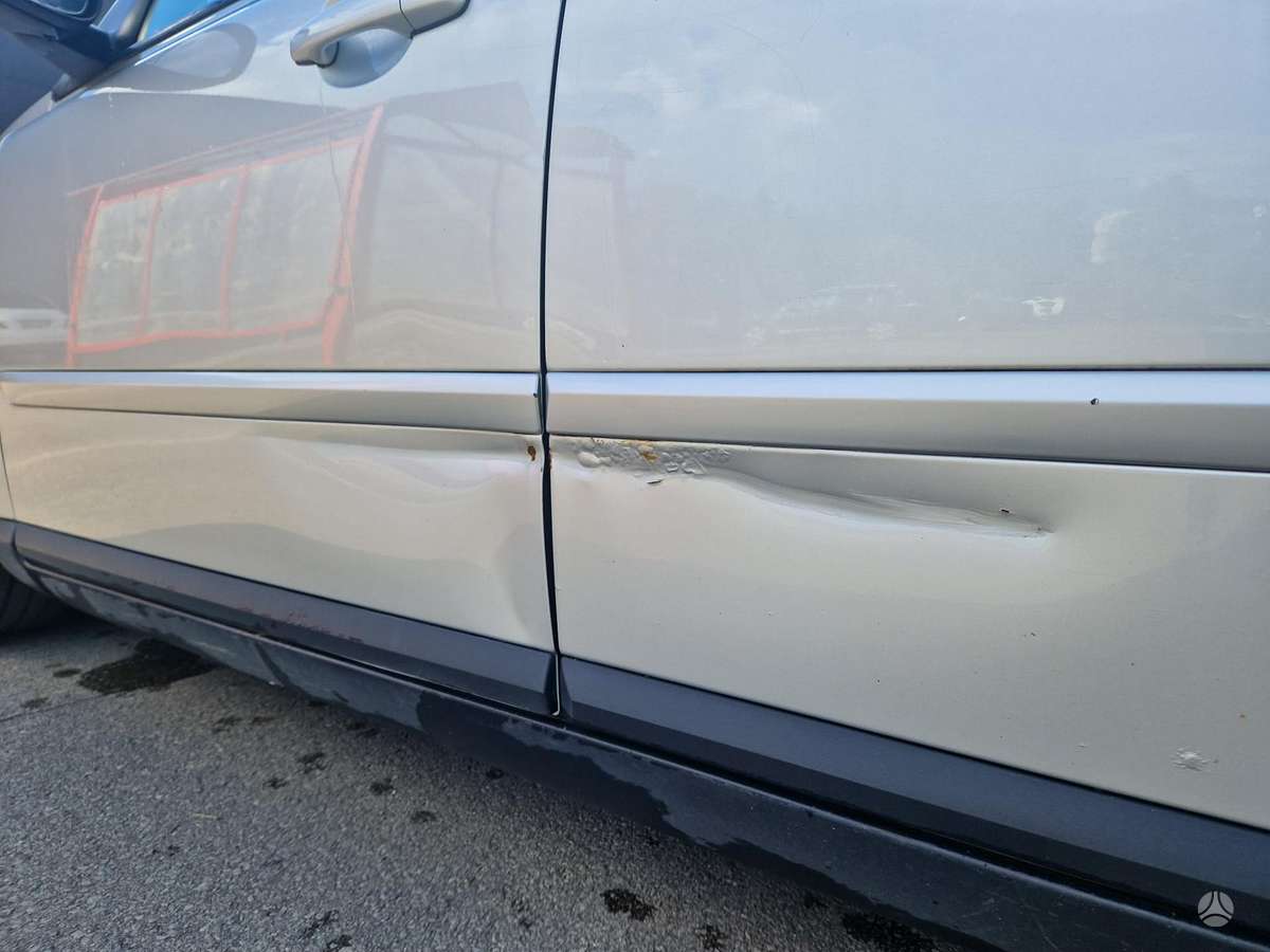 Volvo V50 2009 — photo 10