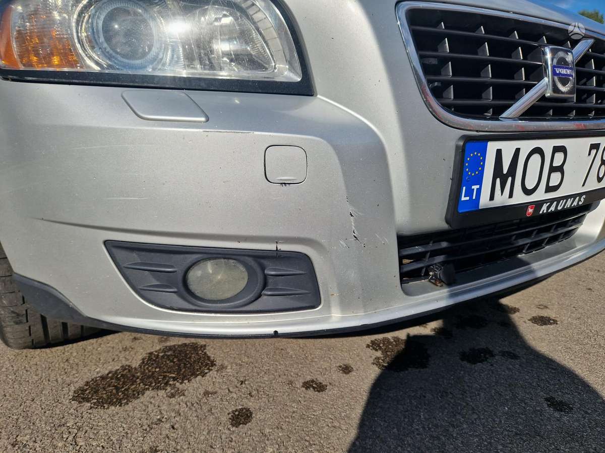 Volvo V50 2009 — photo 9