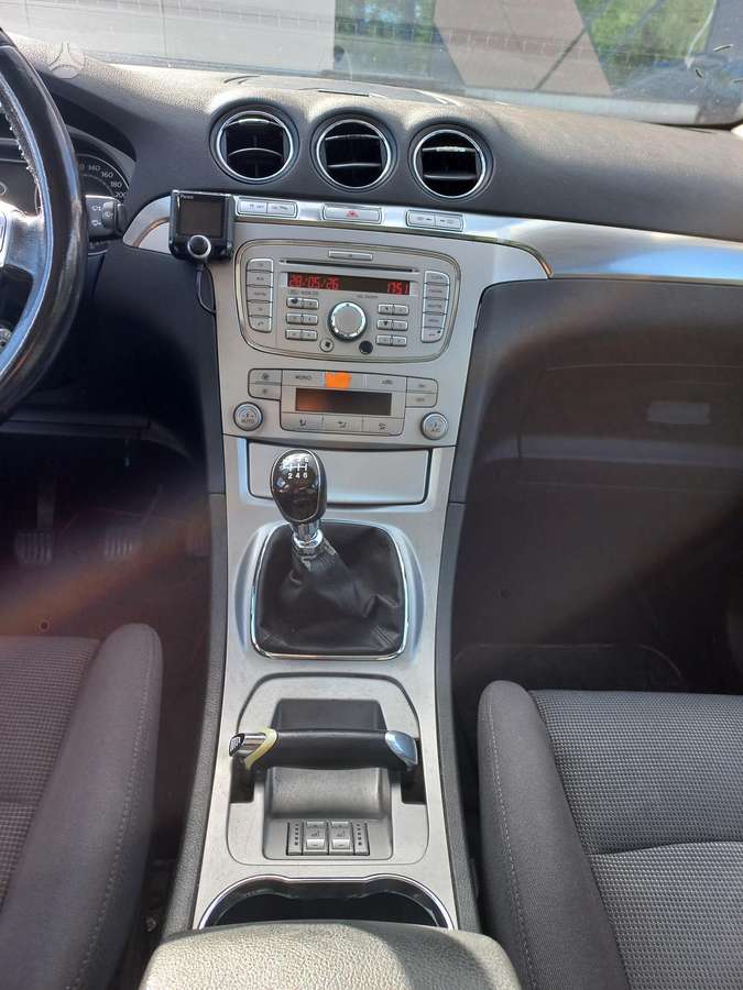 Ford S-MAX 2008 — photo 11