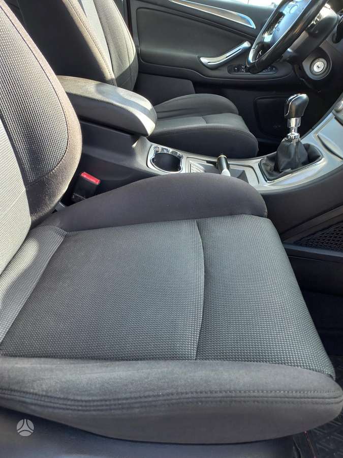 Ford S-MAX 2008 — interior