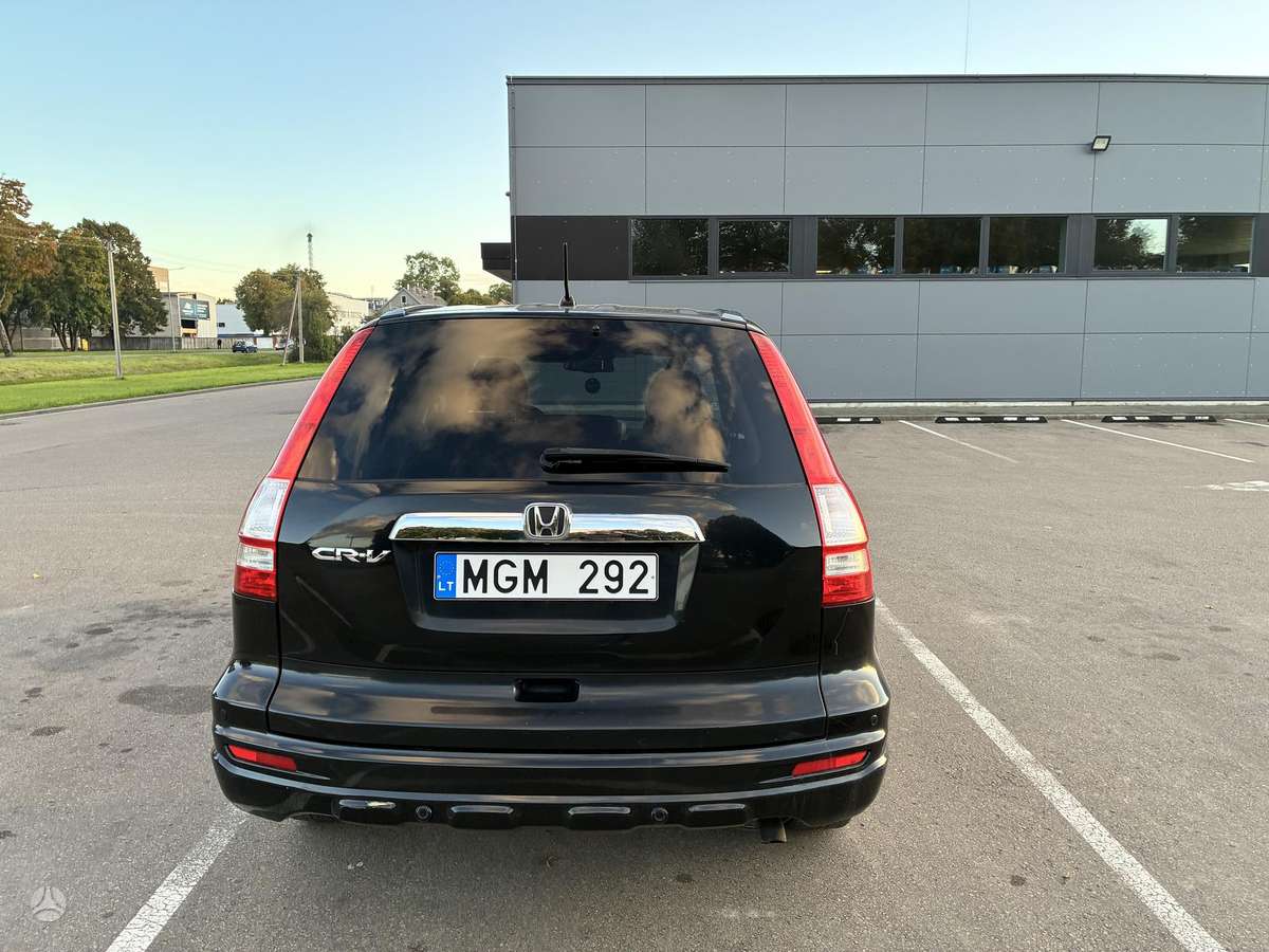 Honda CR-V 2010 — engine 2199 cm³, 150 HP (110kW)