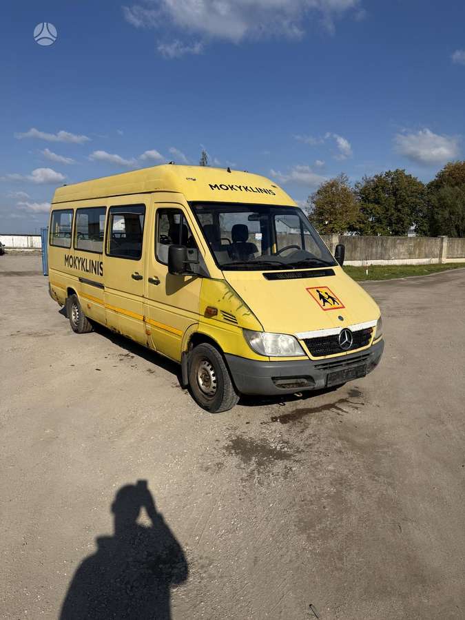 Mercedes-Benz Sprinter 2005 — engine 2148 cm³, 109 HP (80kW)