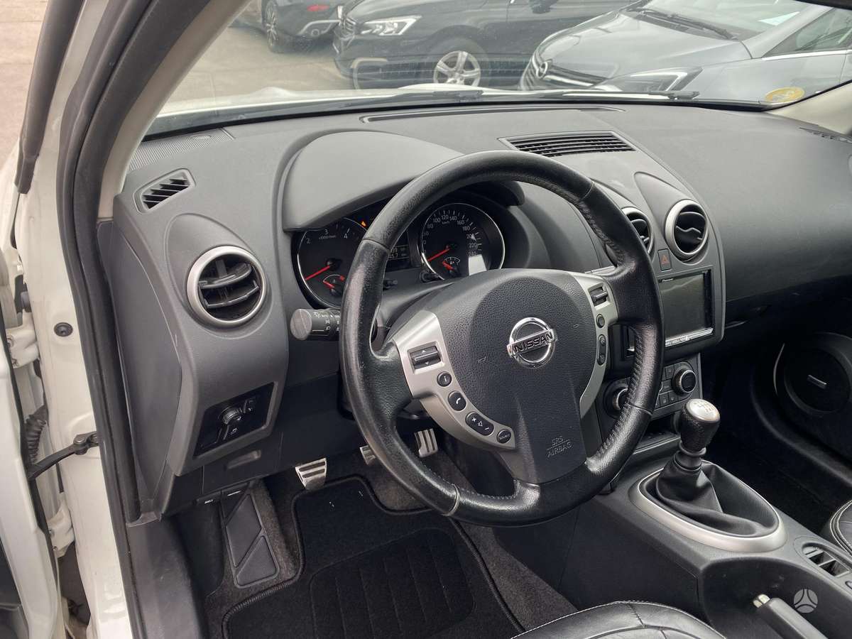 Nissan Qashqai 2011 — photo 10