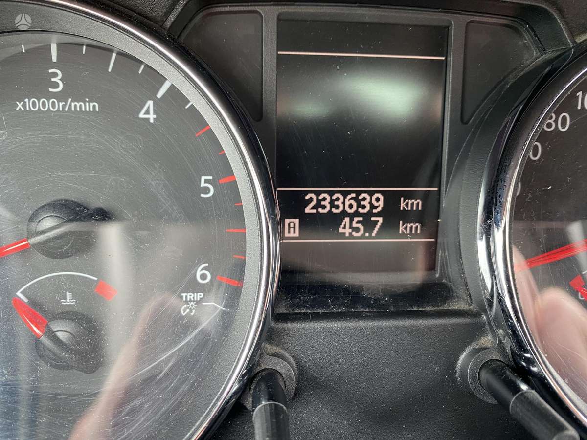 Nissan Qashqai 2011 — photo 17