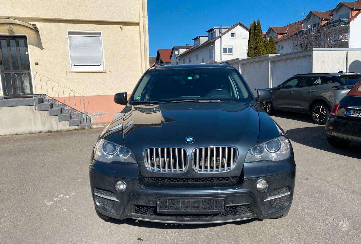 BMW X5 2010 — vehicle for AFU Ukraine