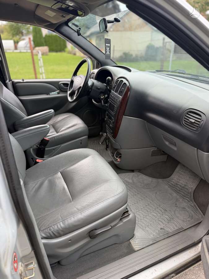 Chrysler Voyager 2005 — фото 14