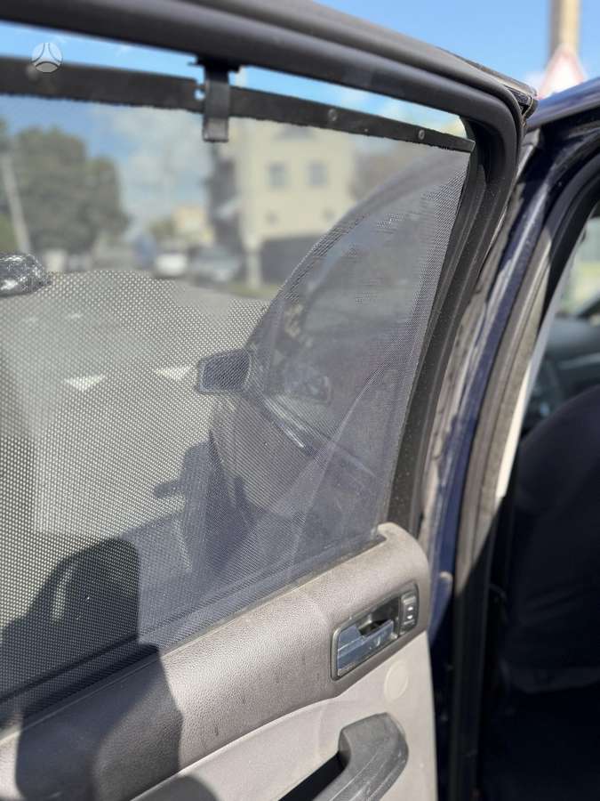 Ford C-MAX 2004 — photo 16