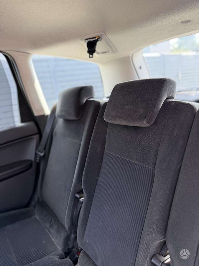 Ford C-MAX 2004 — photo 17