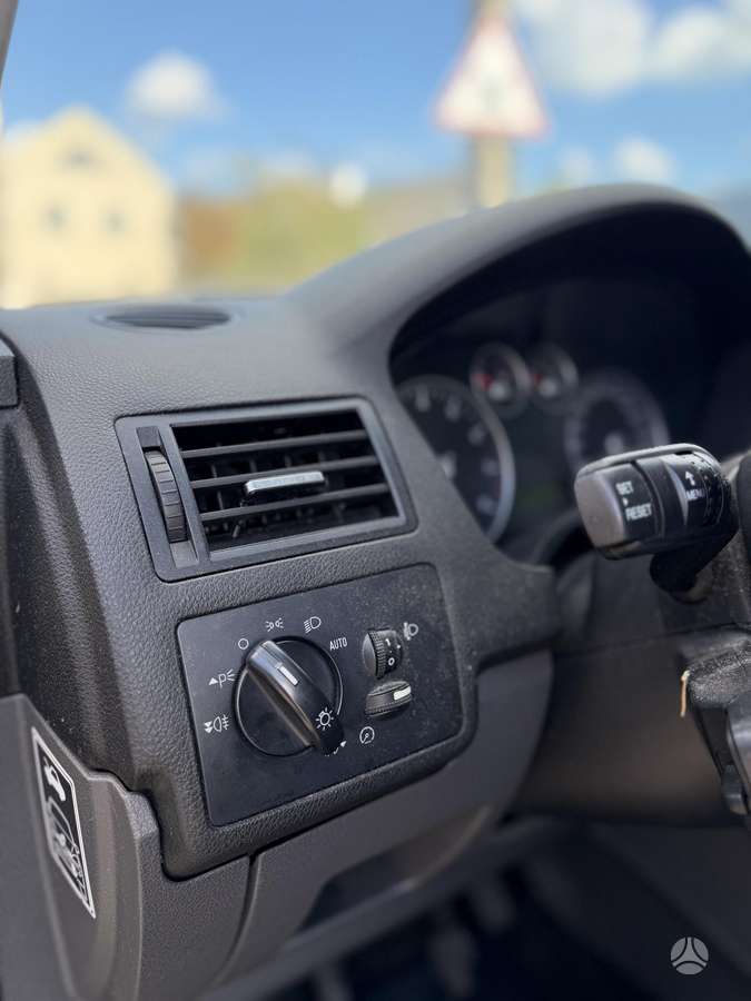 Ford C-MAX 2004 — photo 19