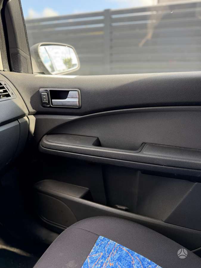 Ford C-MAX 2004 — photo 25