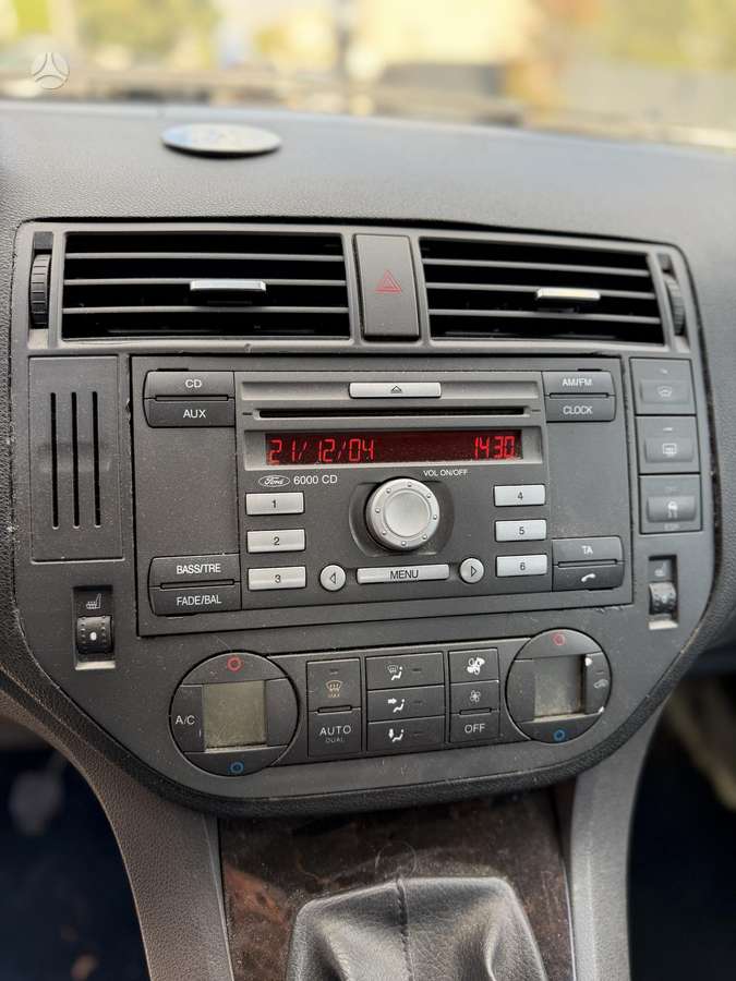 Ford C-MAX 2004 — photo 27