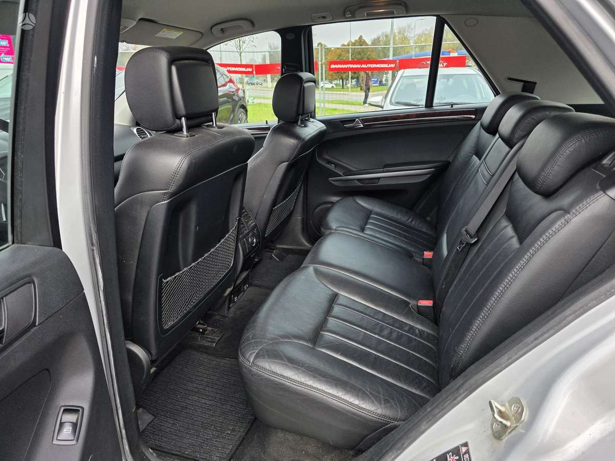 Mercedes-Benz ML320 2006 — photo 9