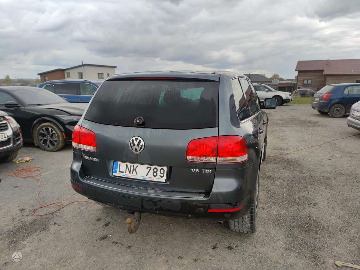 Volkswagen Touareg 2007 — engine 2967 cm³, 224 HP (165kW)