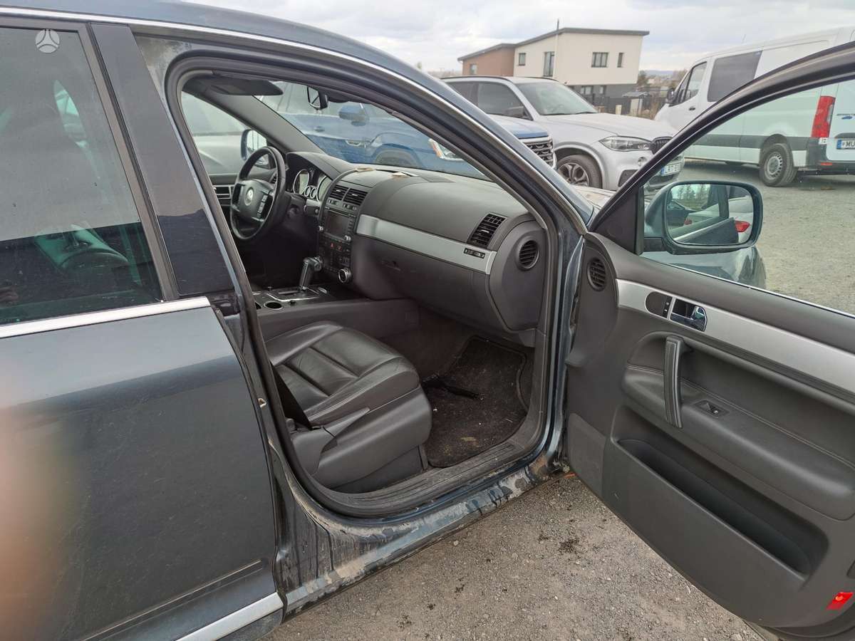 Volkswagen Touareg 2007 — photo 8