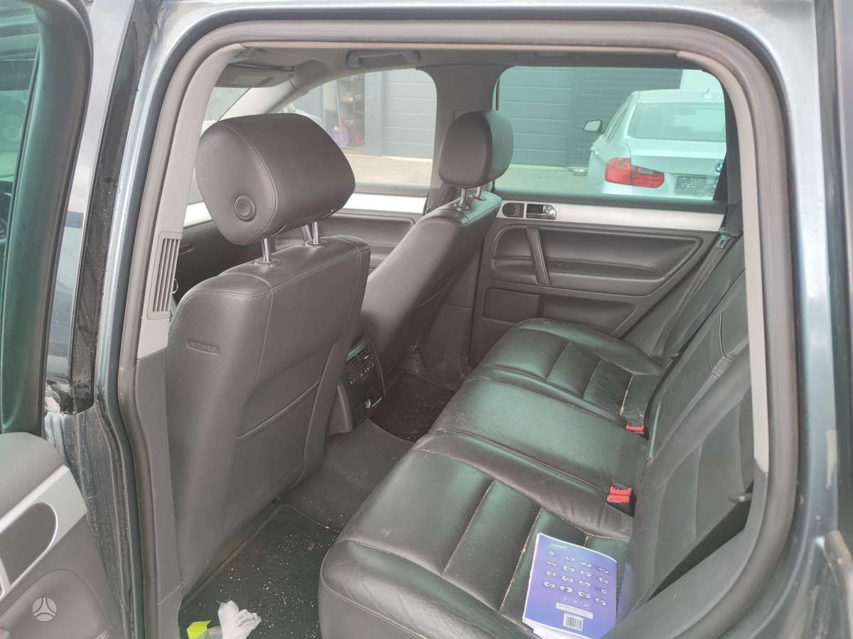 Volkswagen Touareg 2007 — photo 9
