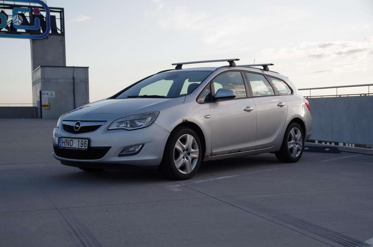 Opel Astra 2011 — vehicle for AFU Ukraine