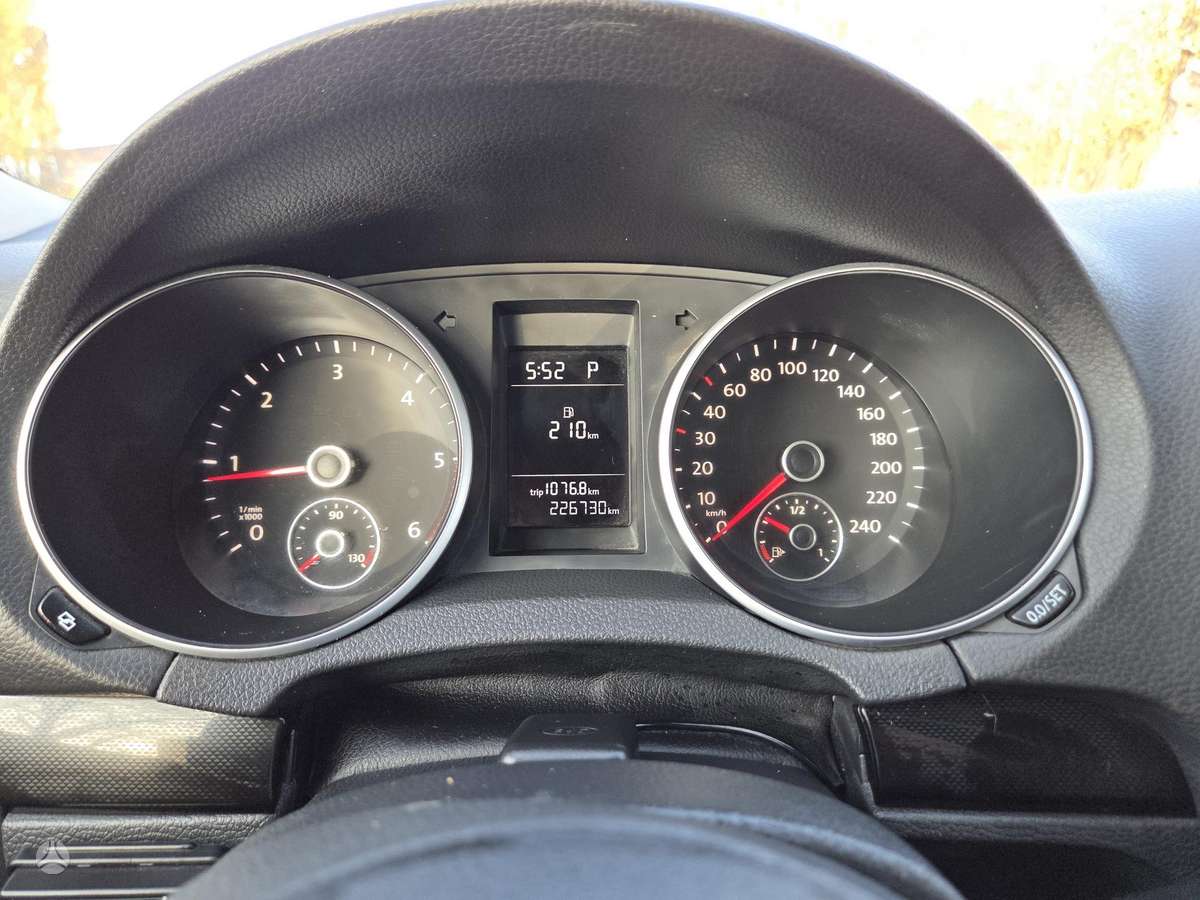 Volkswagen Golf 2011 — photo 15