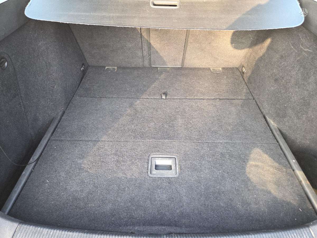 Volkswagen Golf 2011 — photo 9
