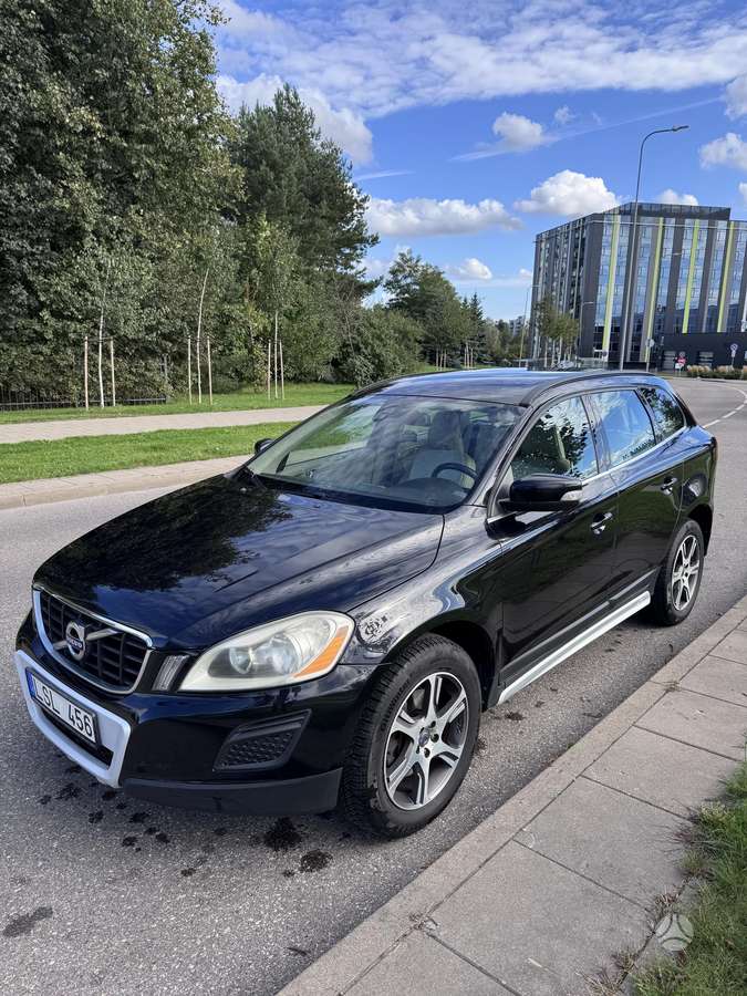 Volvo XC60 2012 — photo 6