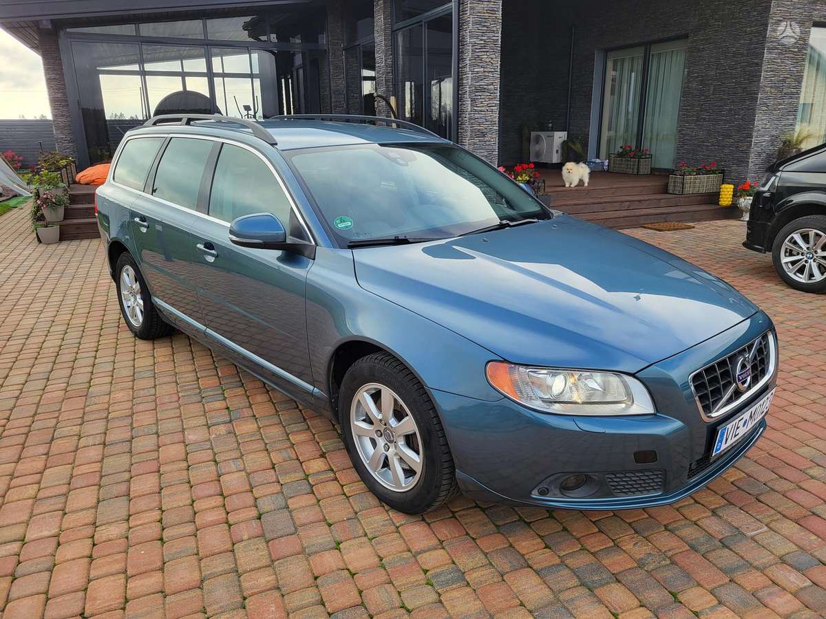 Volvo V70 2012 — photo 21