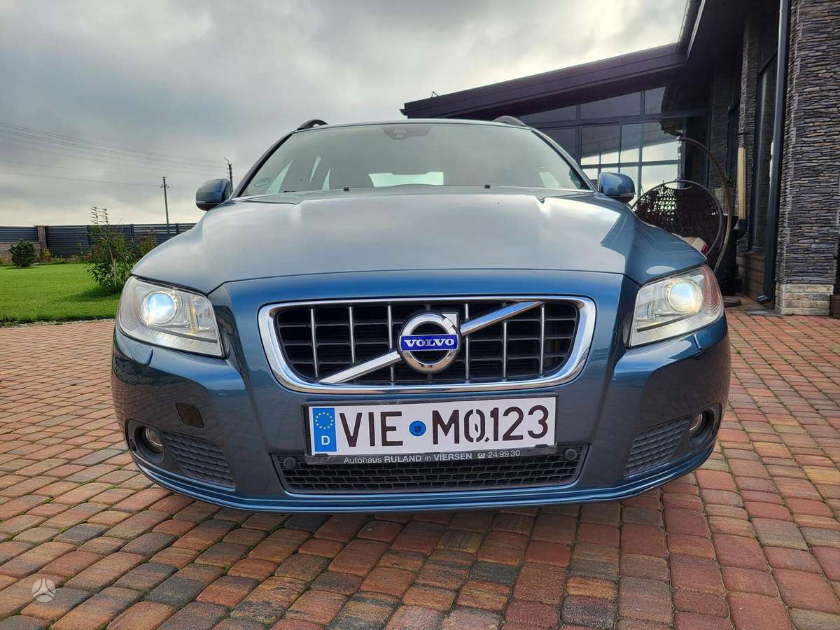 Volvo V70 2012 — engine 2000 cm³, 163 HP (120kW)