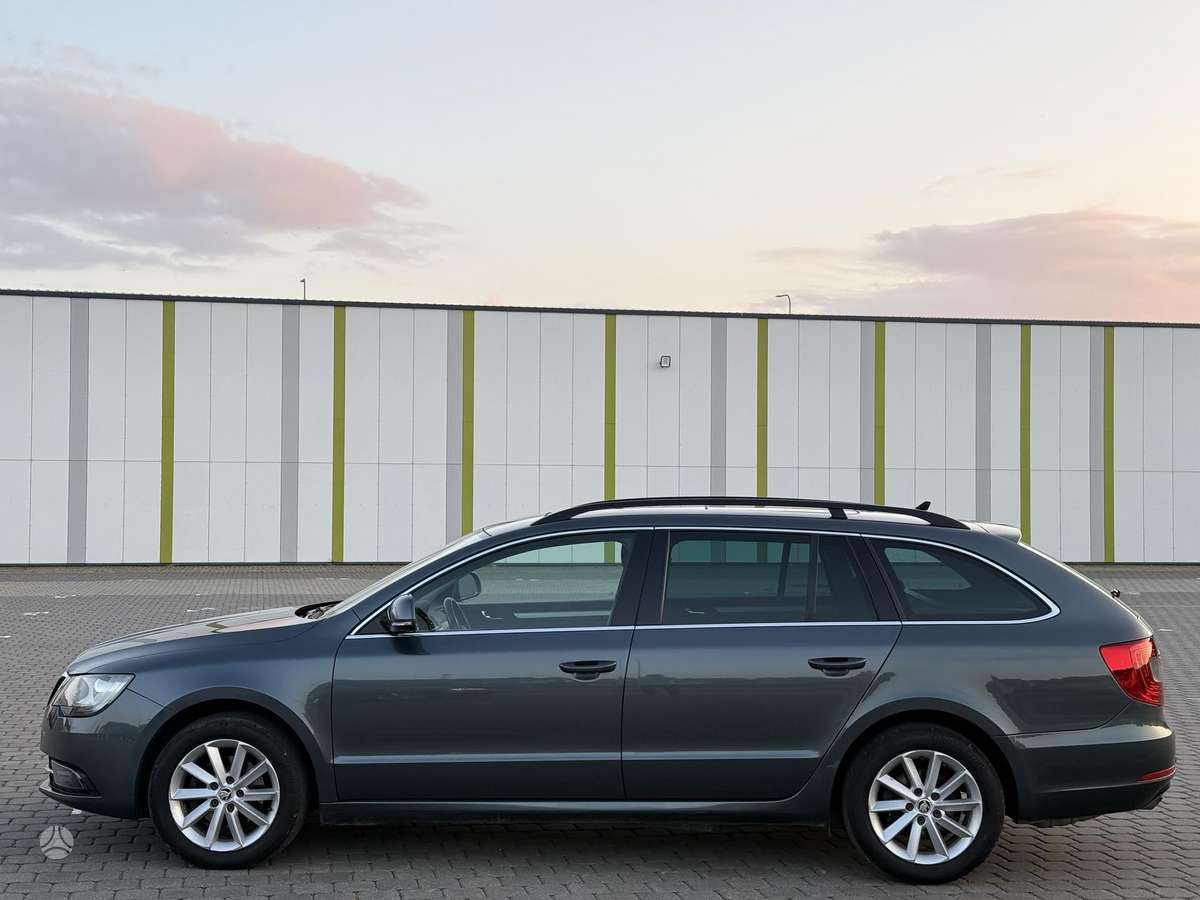 Skoda Superb 2015 — фото 10