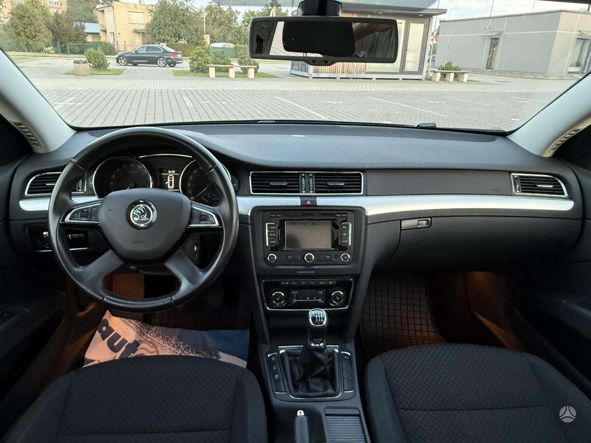 Skoda Superb 2015 — фото 11