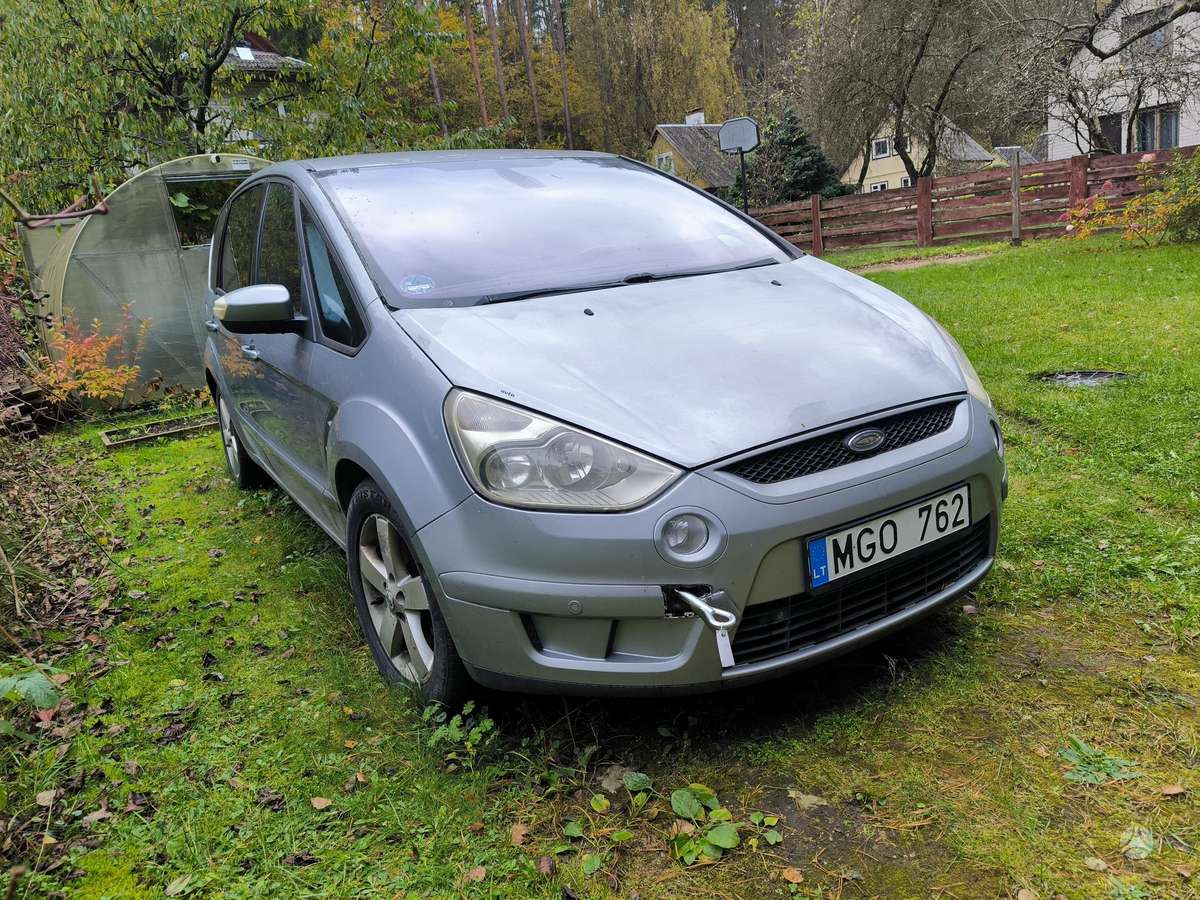 Ford S-MAX 2008 — вигляд ззаду