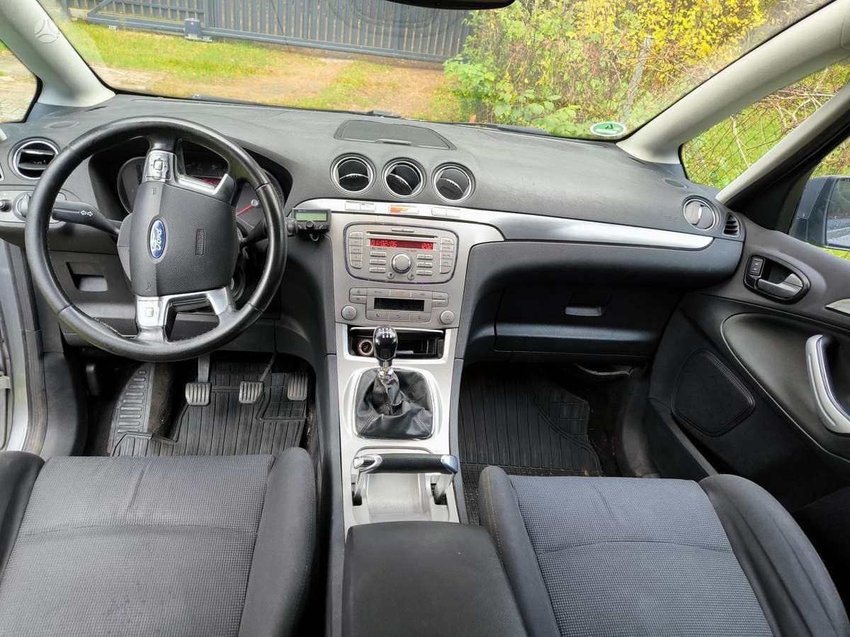 Ford S-MAX 2008 — двигун 1800 cm³, 125 HP (92kW)