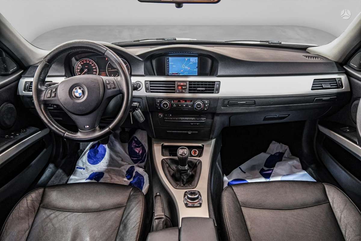 BMW 316 2011 — photo 6