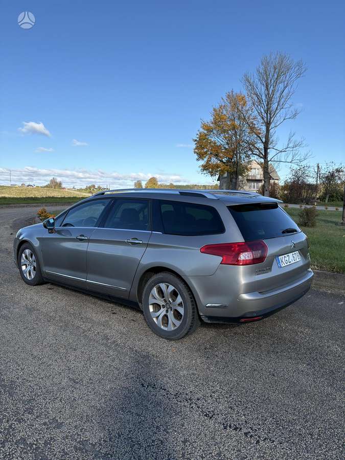 Citroen C5 2009 — rear view