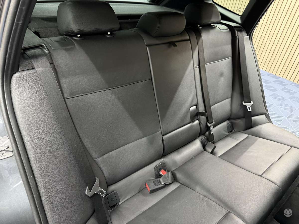 BMW X1 2013 — фото 17