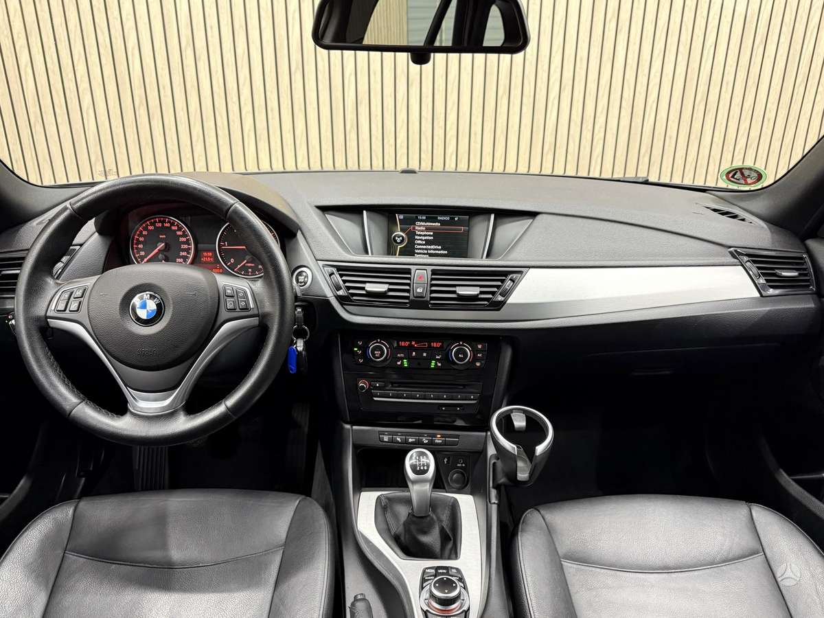 BMW X1 2013 — фото 21
