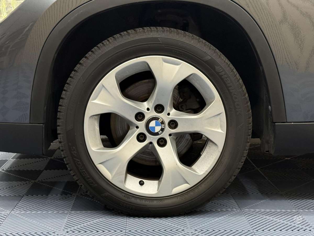 BMW X1 2013 — фото 32