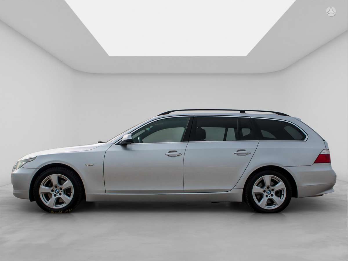 BMW 525 2010 — engine 3000 cm³, 197 HP (145kW)