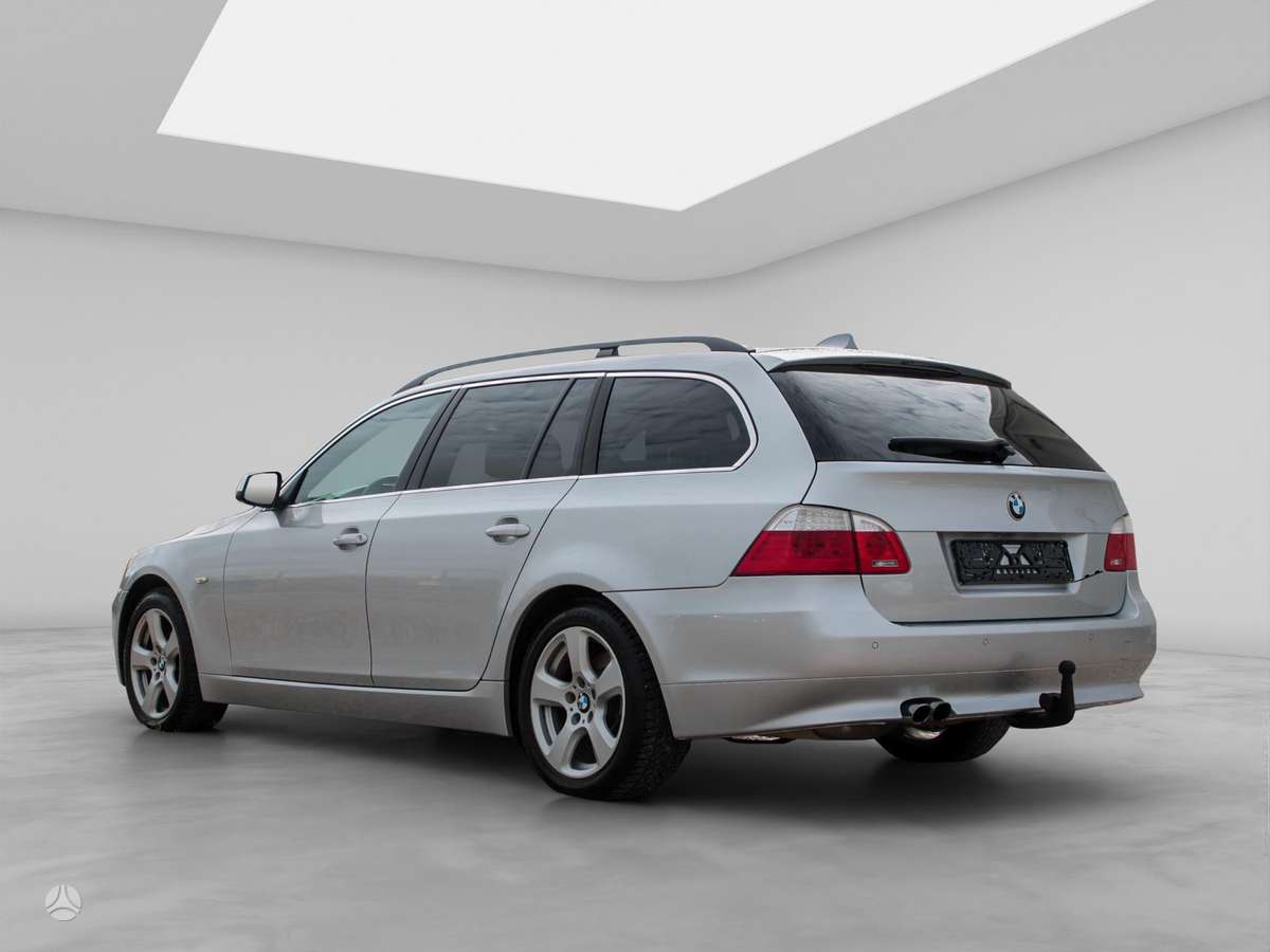 BMW 525 2010 — photo 5