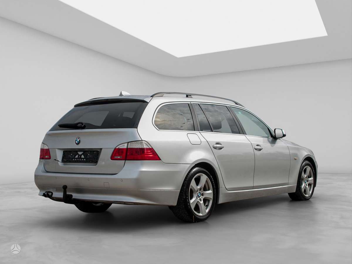BMW 525 2010 — photo 6