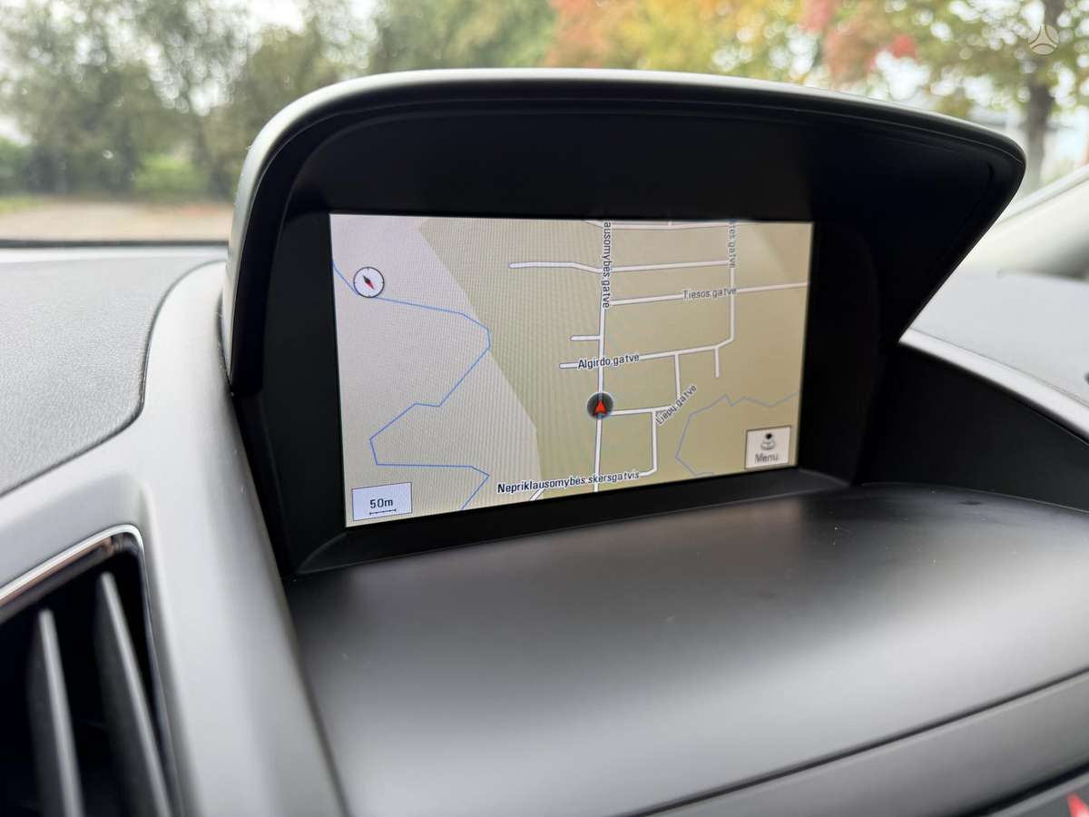 Opel Zafira 2014 — photo 27